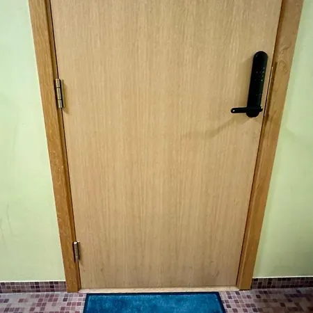 Belhome Kueueni With A View Korter *