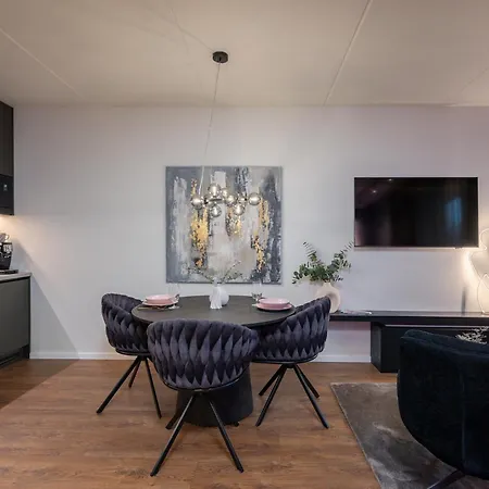 Belhome Kueueni With A View *