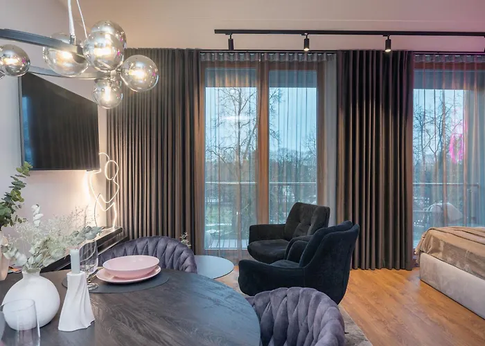 Belhome Kueueni With A View *